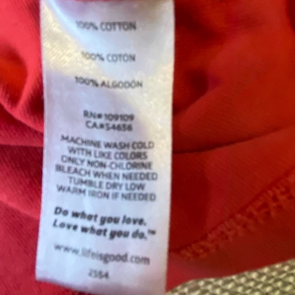 Life Is Good Red Cotton Peace Love Holiday Festive Long Sleeve T-Shirt-Sz-M - Picture 9 of 16